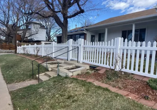 vinyl-fencing-in-highlands-ranch-where-it-wins-and-where-it-falls-short